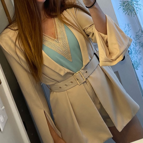 SHEIN Top - Picture 2 of 2